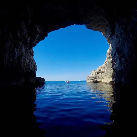 In - Istrien 26834 بولا